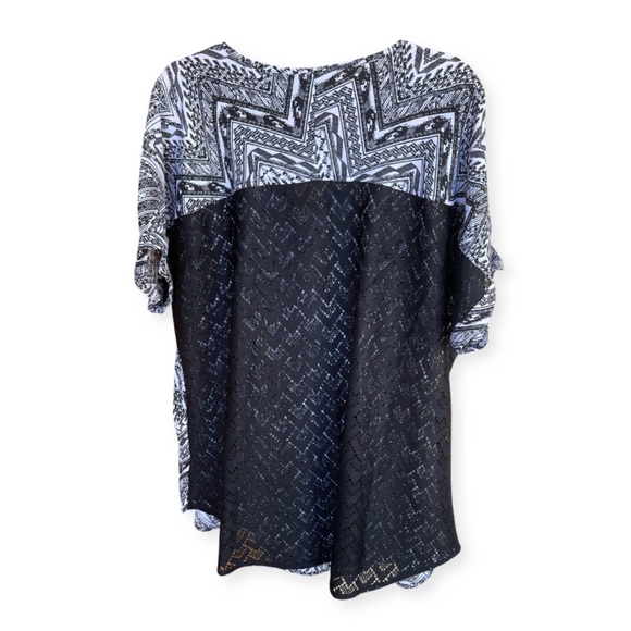 Tribal Print Blouse - Picture 2 of 5